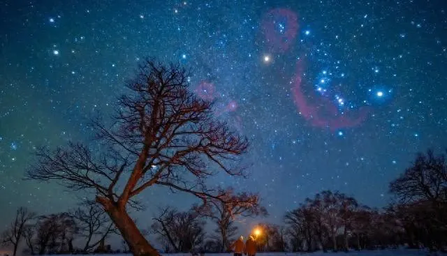 星空卫视信号正式终止，南方观众集体回忆调天线追番岁月：现场图