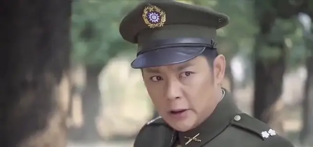 《潜伏》经典卧底自伤戏份重登社交平台引发追剧回溯:相关图片 《潜伏》经典卧底自伤戏份重登社交平台引发追剧回溯:相关图片